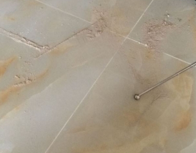 右江瓷砖空鼓维修公司分享粘合剂选择不当在瓷砖铺贴过程中可能导致以下问题
